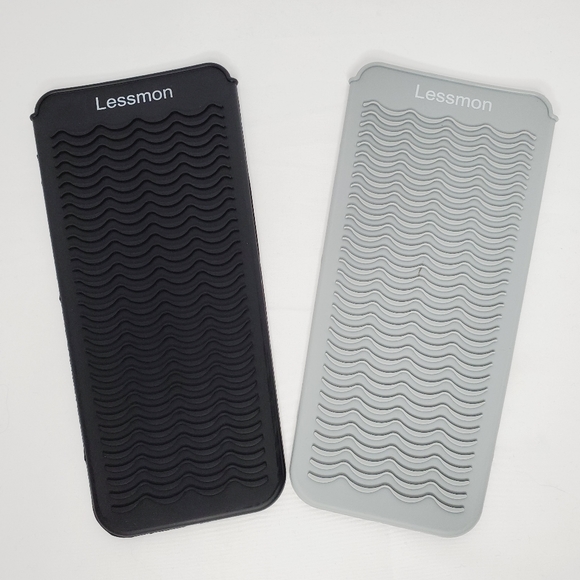 2 Pack - Heat Resistant Silicone Mat/Pouch  For Hair Styling Tools - Picture 1 of 11